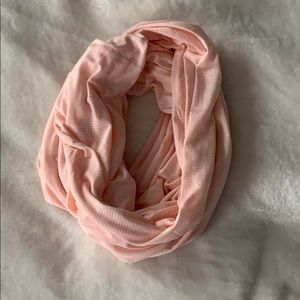 Lucy Infinity Scarf
